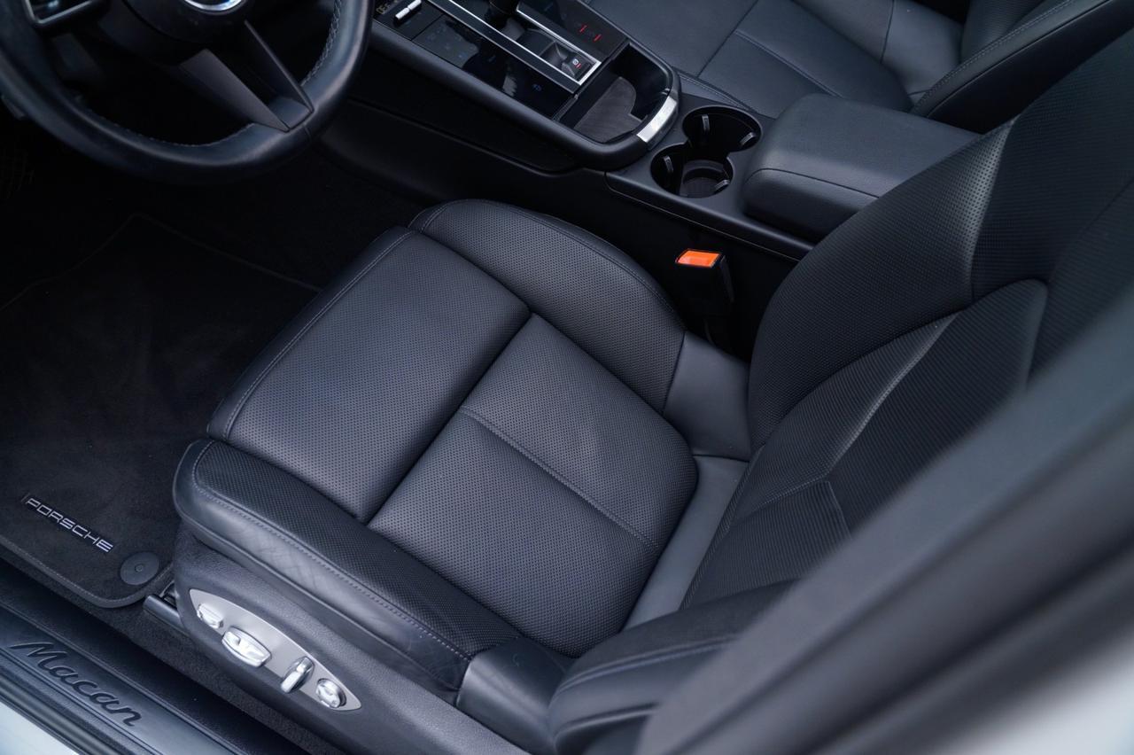 2023 Porsche Macan Pompano Beach FL