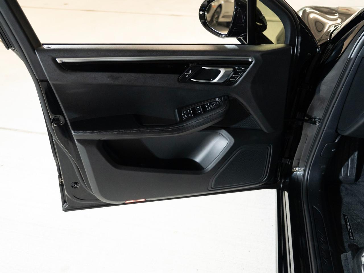 2023 Porsche Macan Pompano Beach FL
