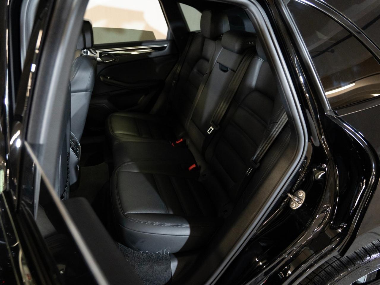 2023 Porsche Macan Pompano Beach FL