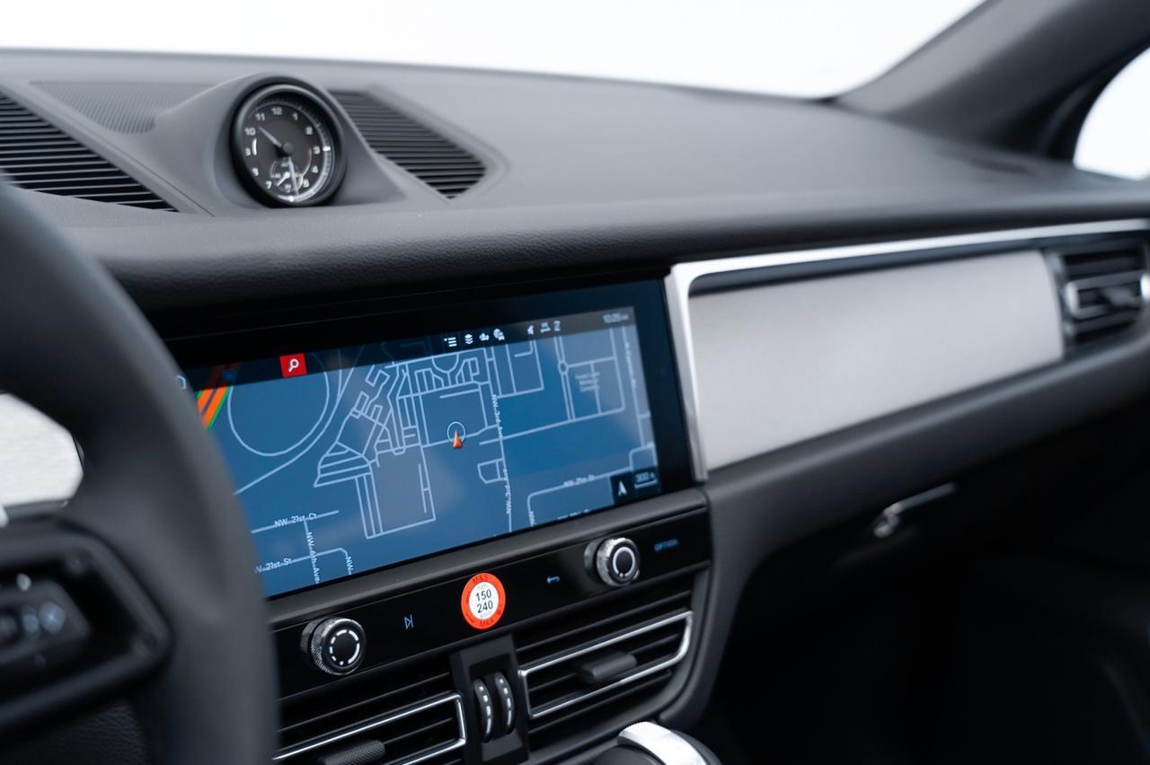 2023 Porsche Macan Pompano Beach FL