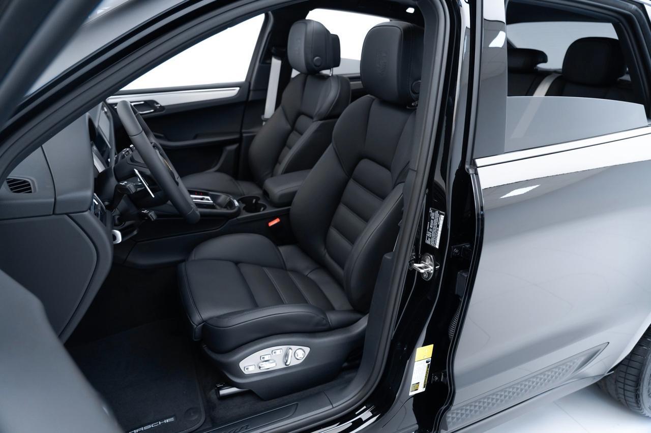 2023 Porsche Macan Pompano Beach FL