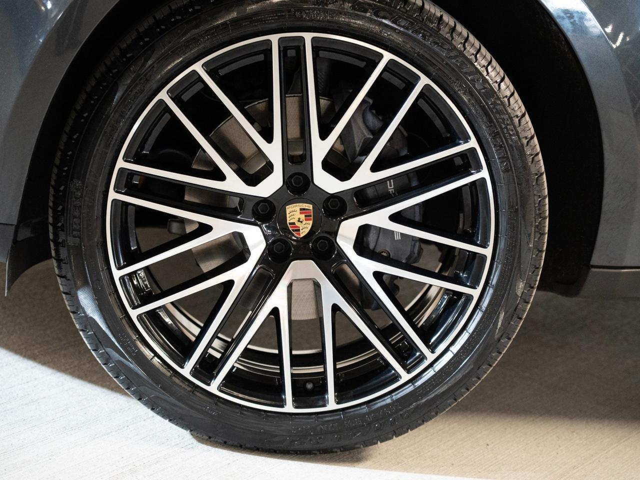 2023 Porsche Macan Pompano Beach FL