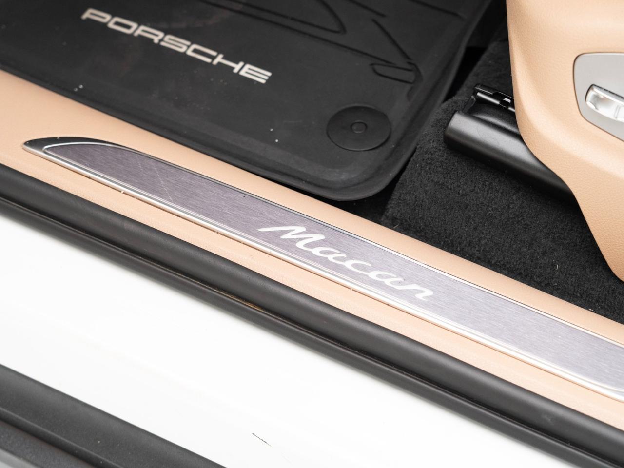 2023 Porsche Macan Pompano Beach FL