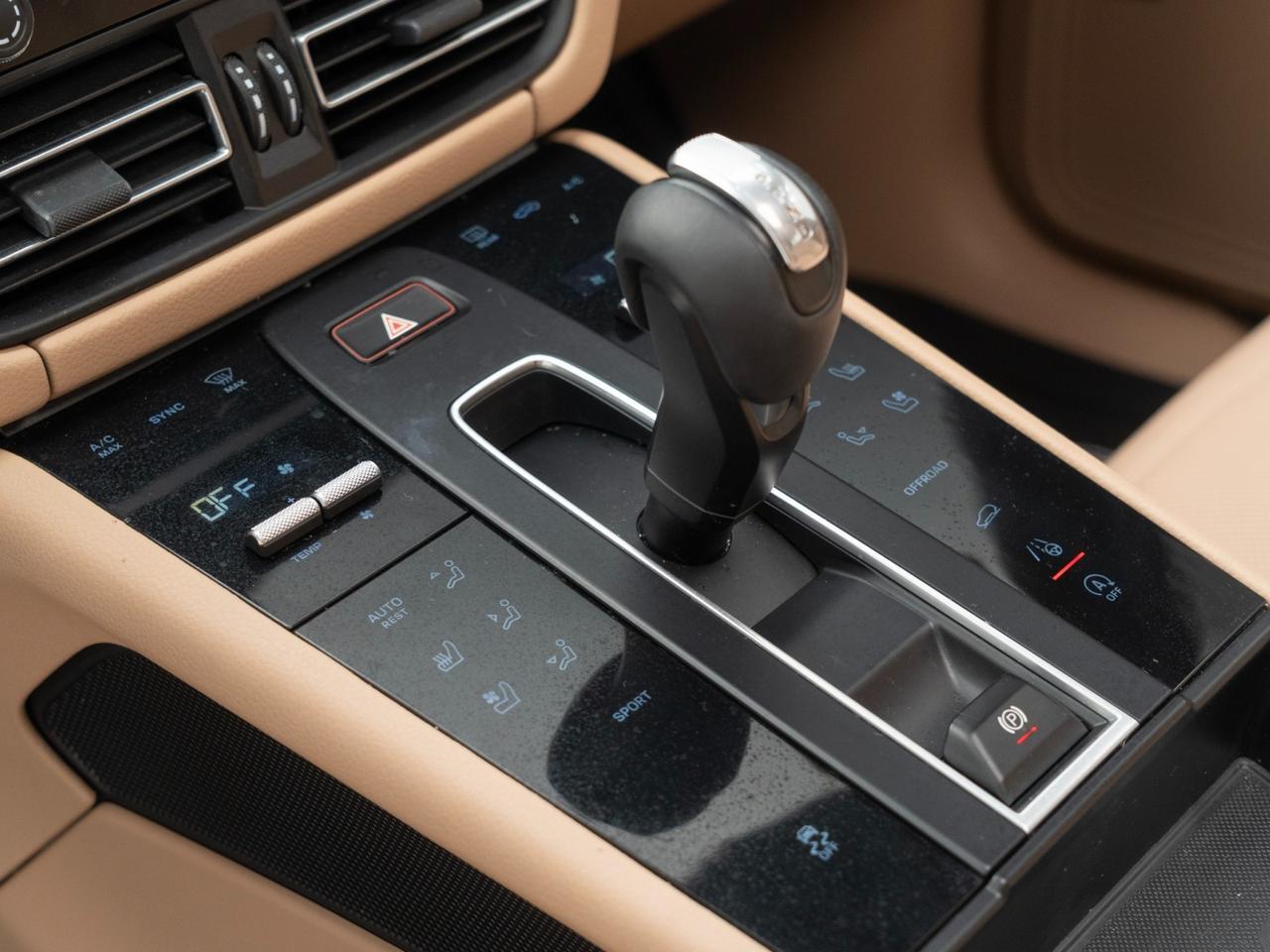 2023 Porsche Macan Pompano Beach FL