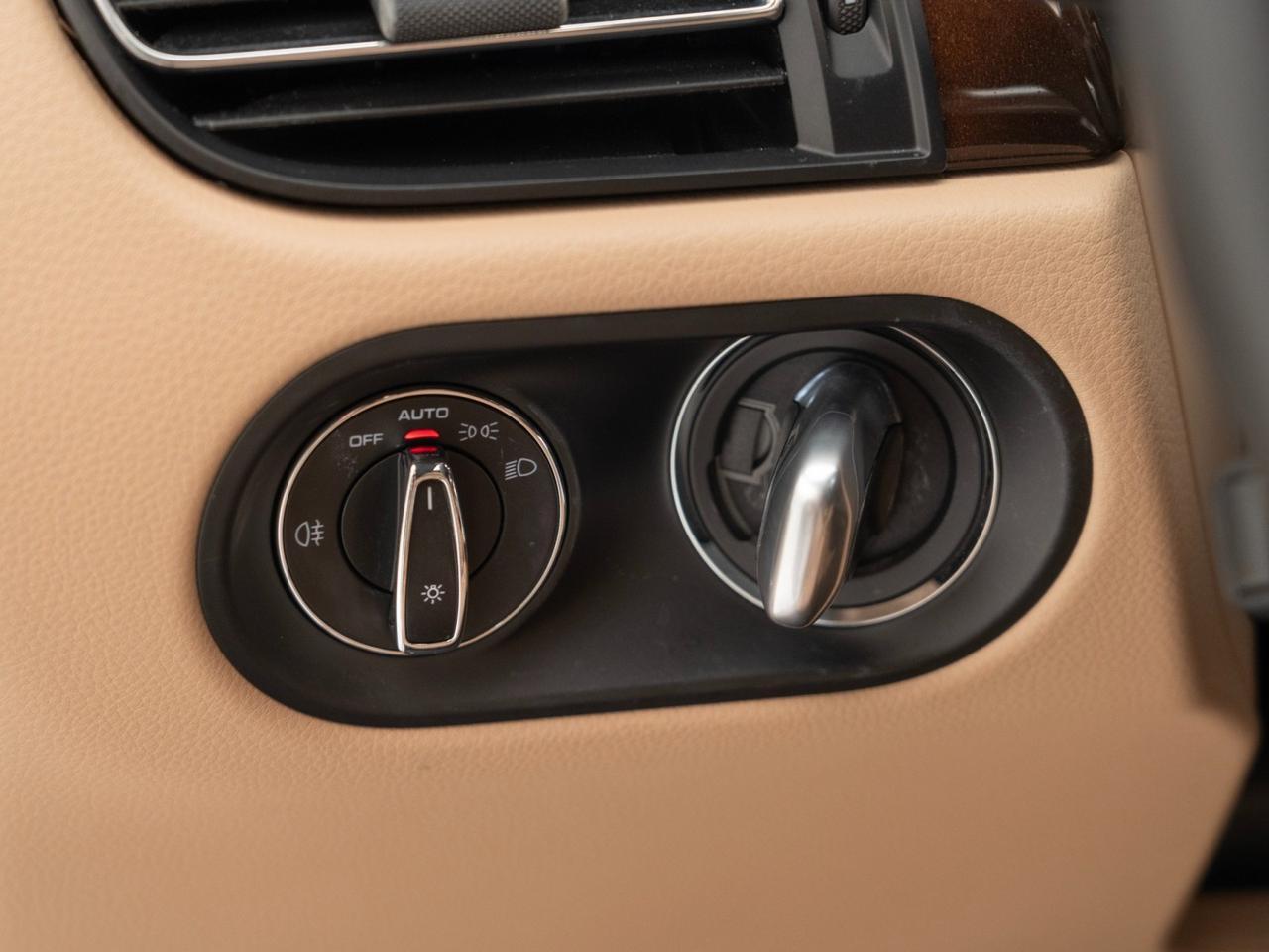 2023 Porsche Macan Pompano Beach FL