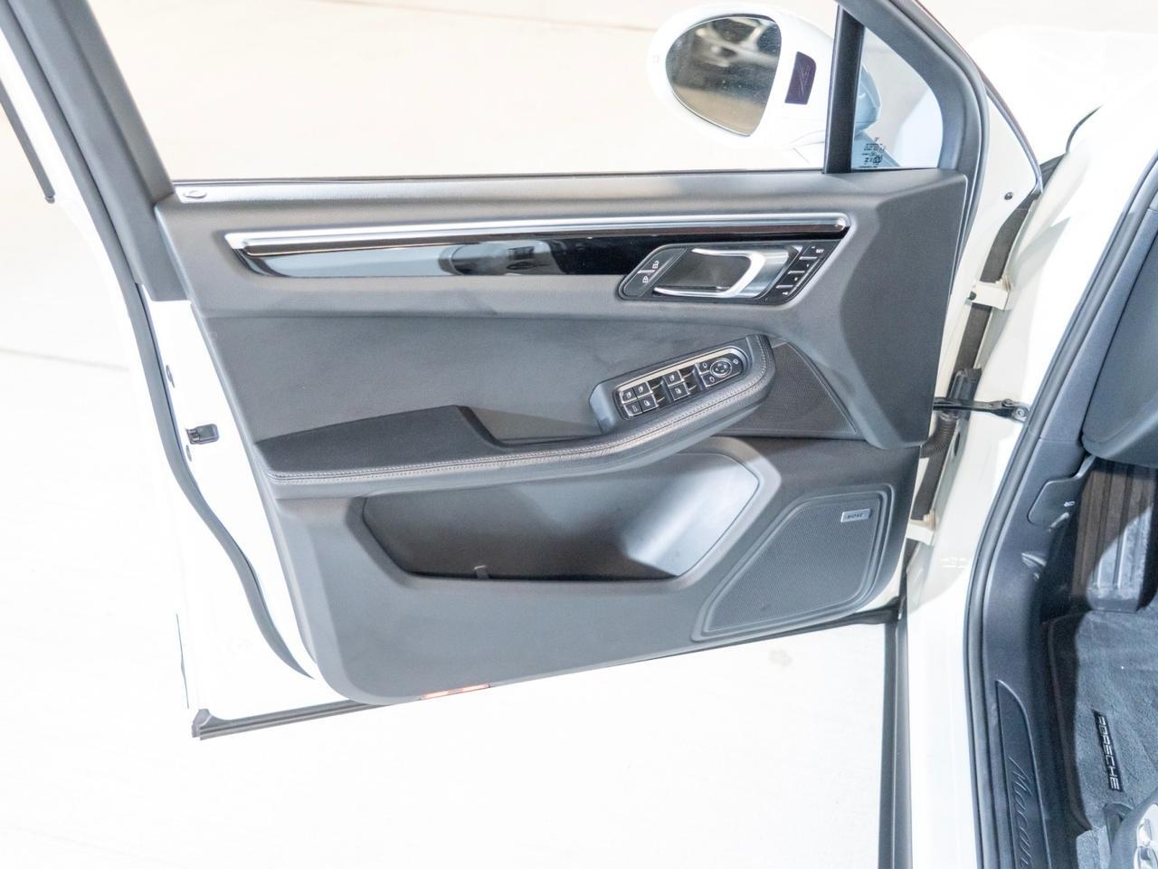 2023 Porsche Macan Pompano Beach FL