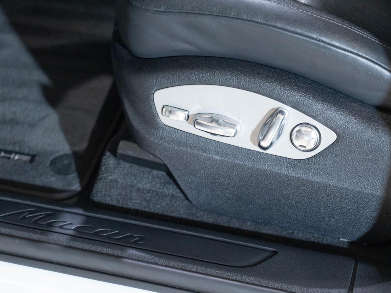 2023 Porsche Macan Pompano Beach FL