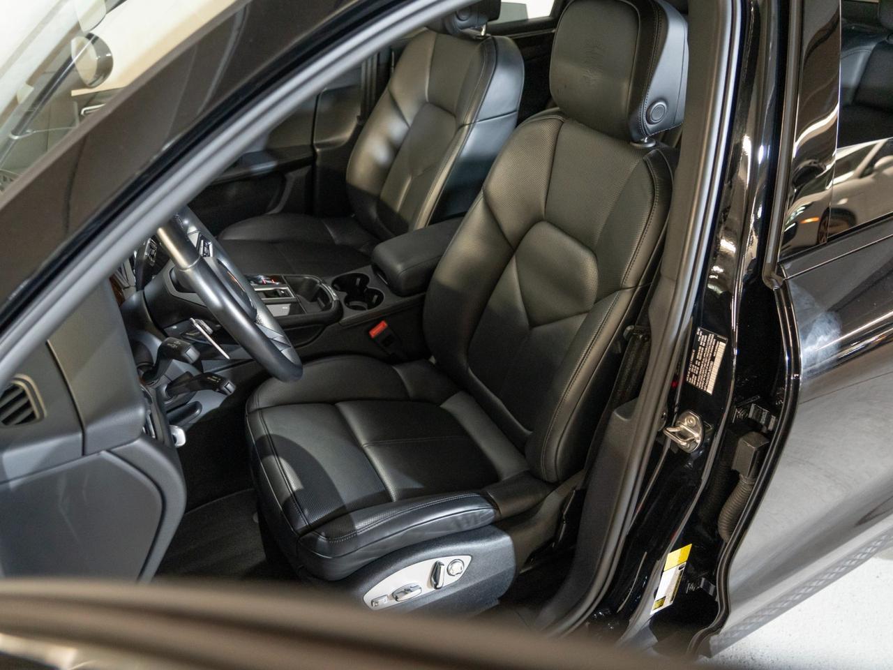 2023 Porsche Macan Pompano Beach FL