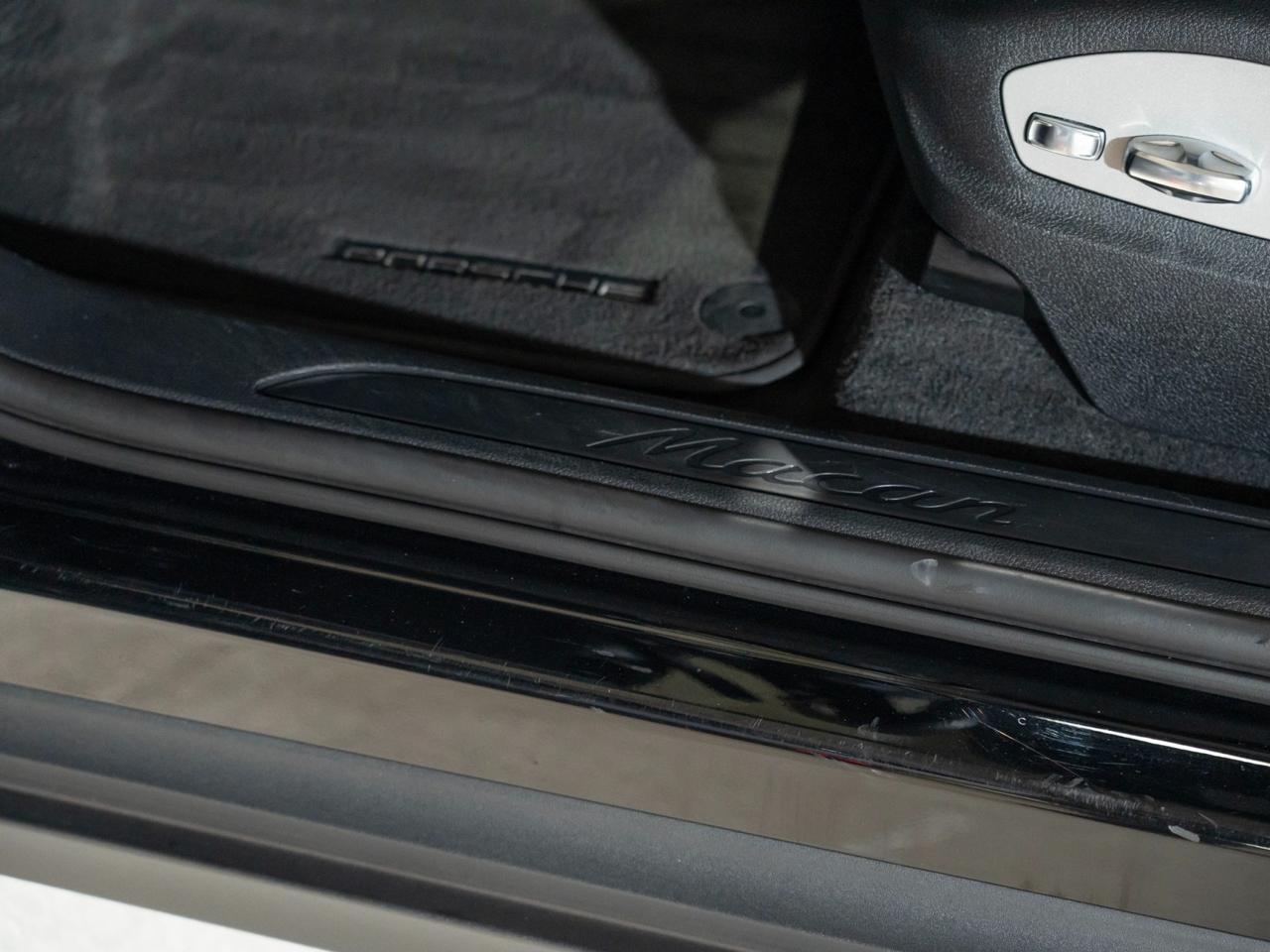 2023 Porsche Macan Pompano Beach FL