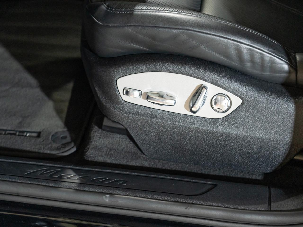 2023 Porsche Macan Pompano Beach FL