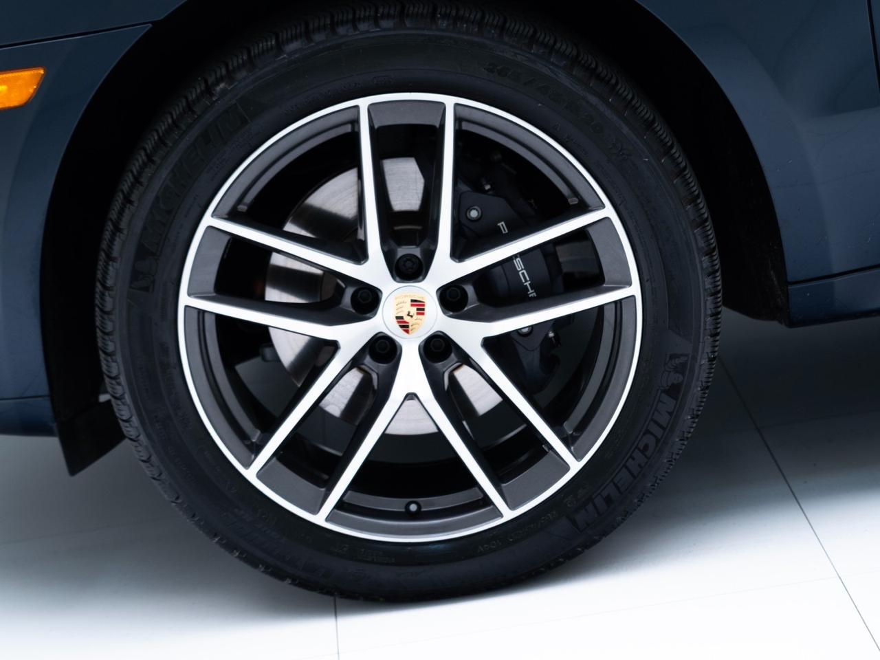2023 Porsche Macan Pompano Beach FL