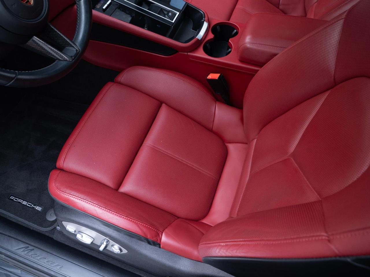 2023 Porsche Macan Pompano Beach FL