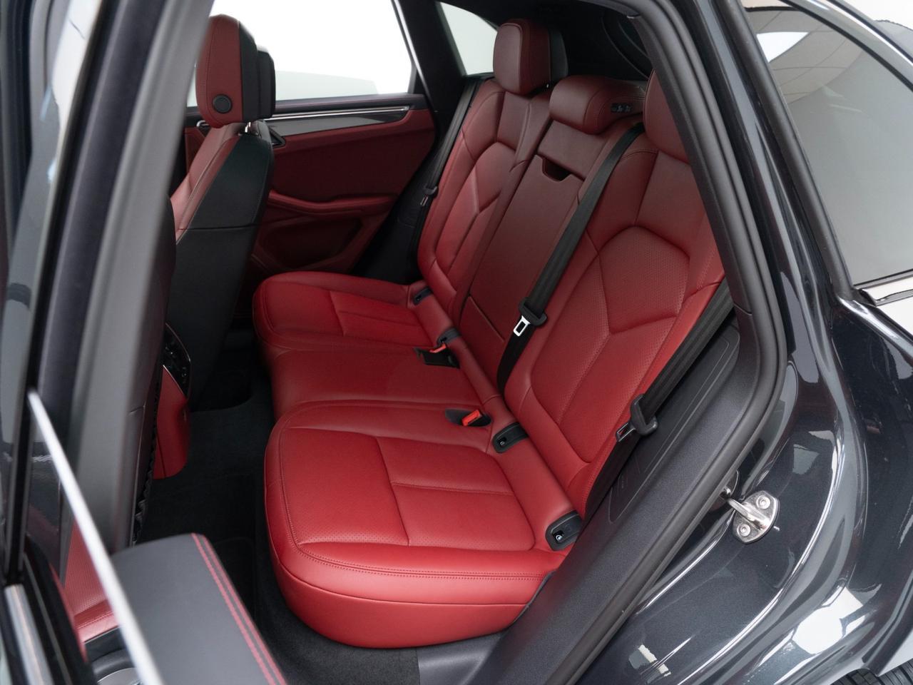 2023 Porsche Macan Pompano Beach FL