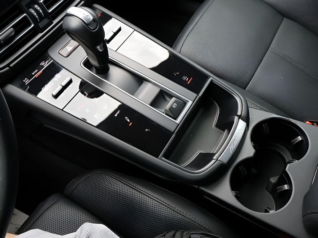 2023 Porsche Macan San Clemente CA