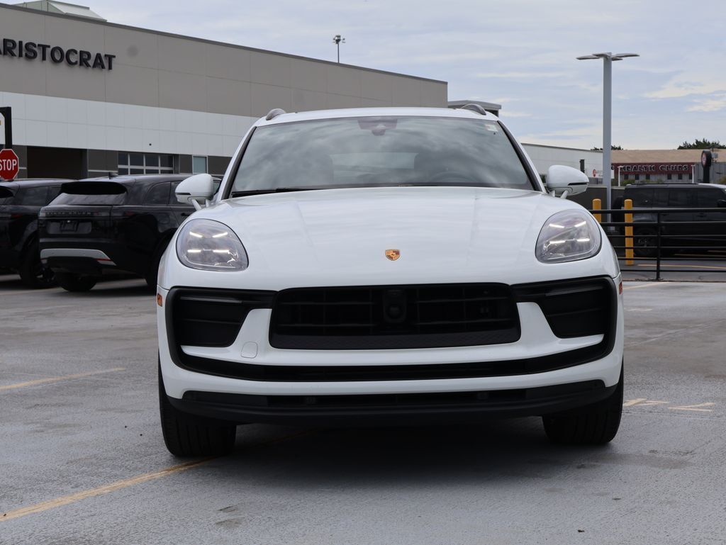 2023 Porsche Macan
