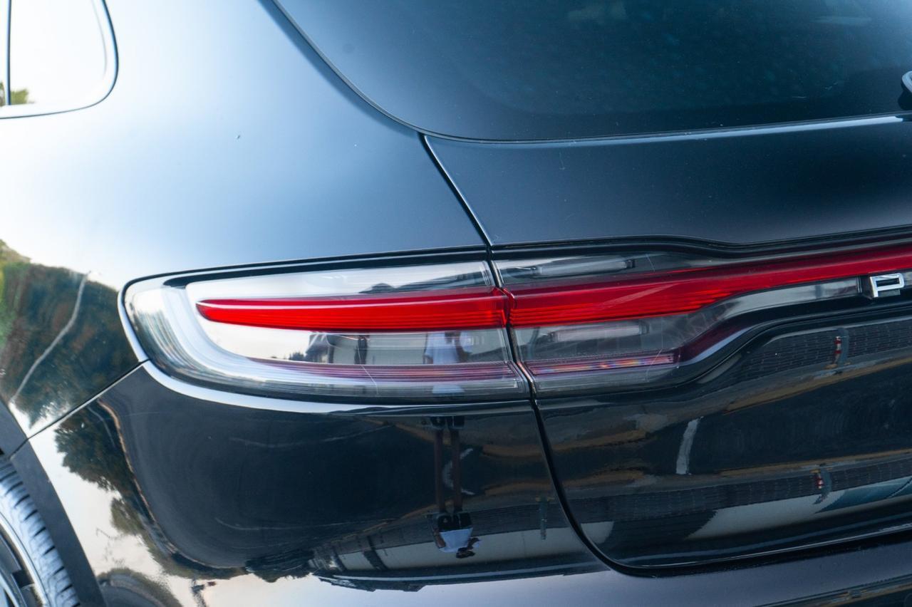 2023 Porsche Macan Yonkers NY