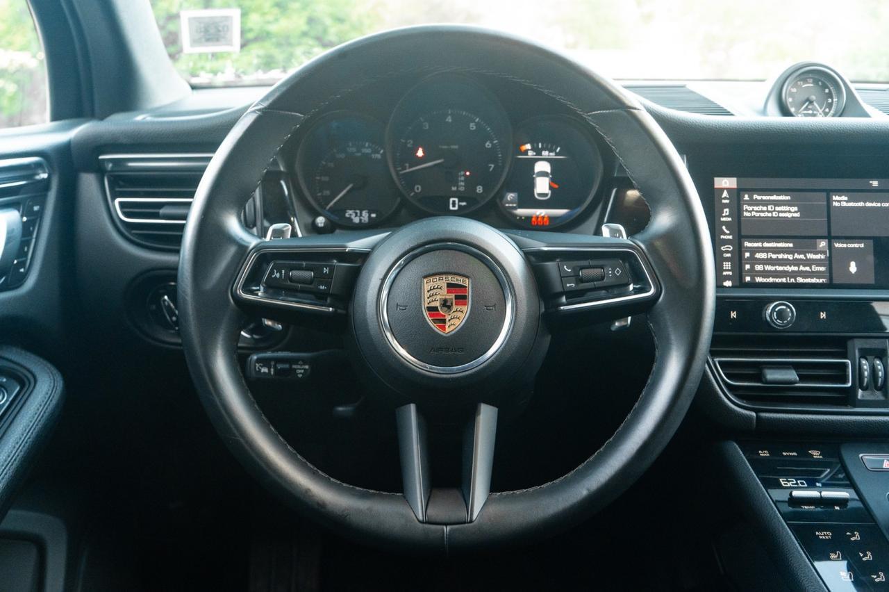 2023 Porsche Macan Yonkers NY