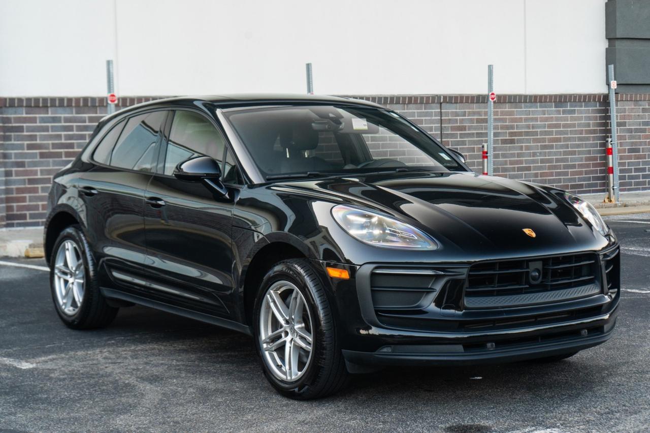 2023 Porsche Macan Yonkers NY