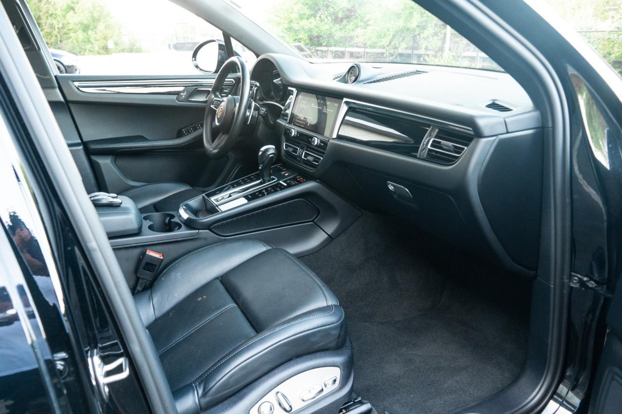 2023 Porsche Macan Yonkers NY