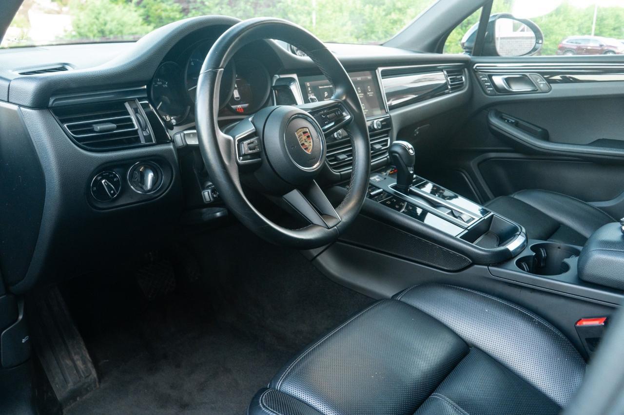 2023 Porsche Macan Yonkers NY