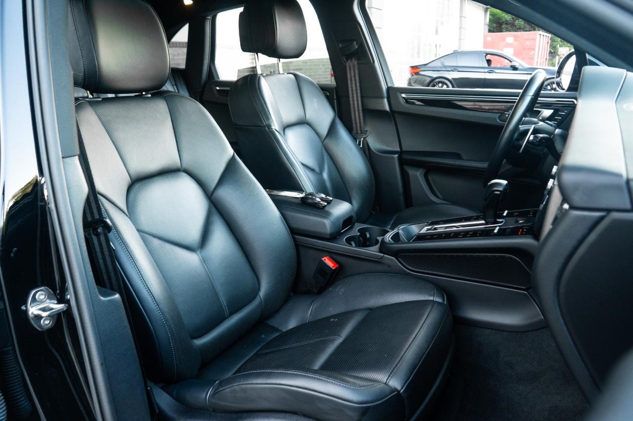 2023 Porsche Macan Yonkers NY