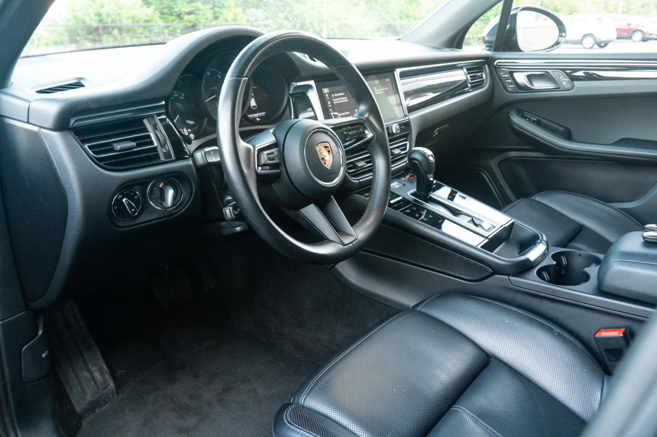 2023 Porsche Macan Yonkers NY