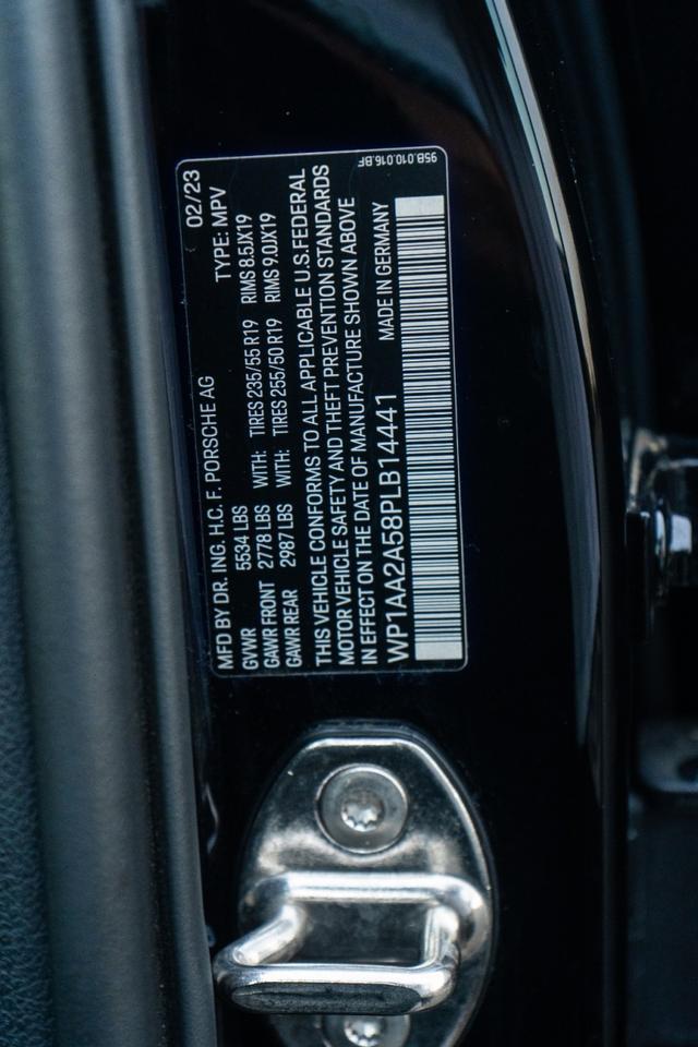 2023 Porsche Macan Yonkers NY
