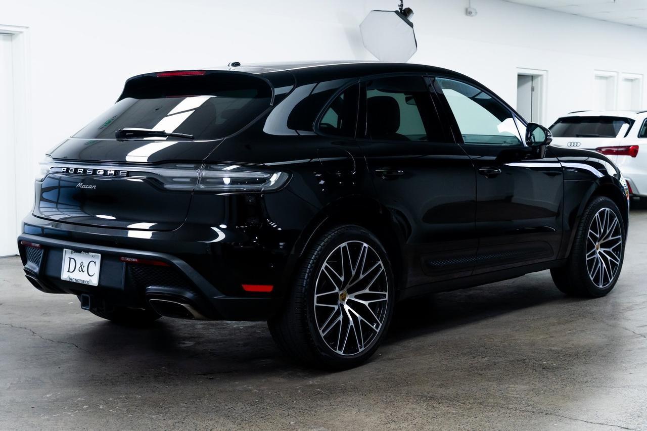 2023 Porsche Macan 1 Owner Vented Seats Panoramic Roof Portland OR