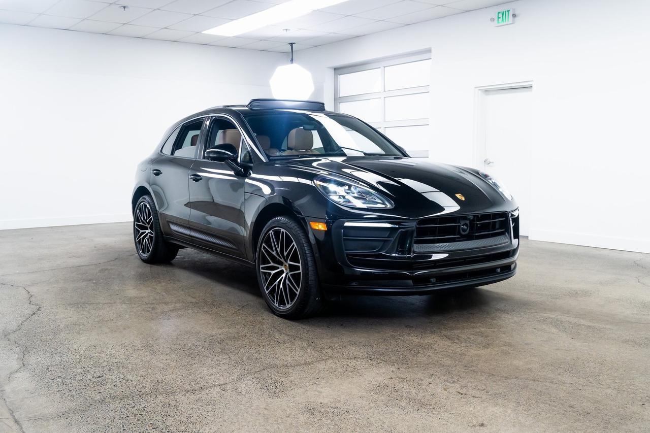 2023 Porsche Macan 1 Owner Vented Seats Panoramic Roof Portland OR