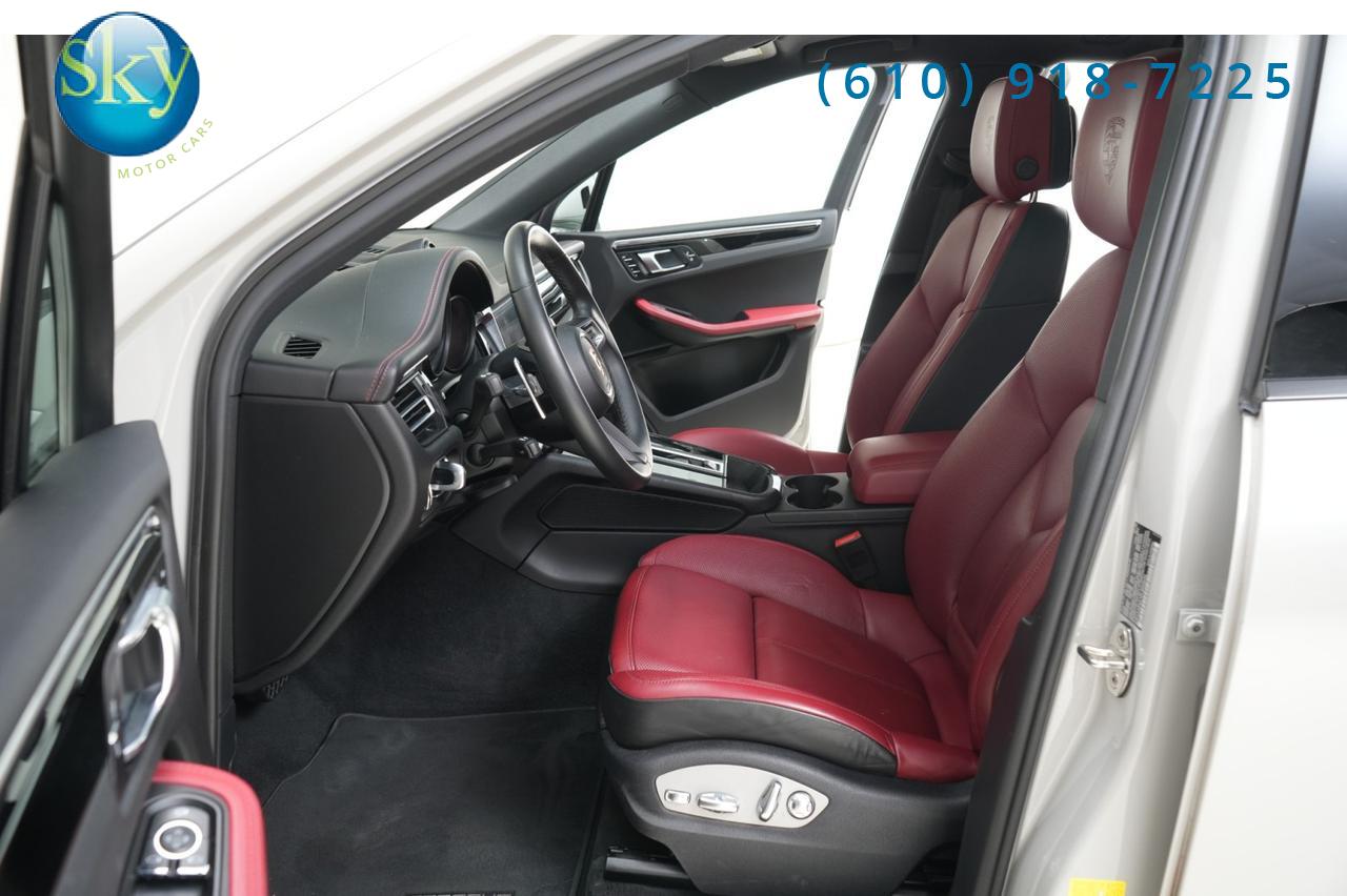 2023 Porsche Macan AWD West Chester PA