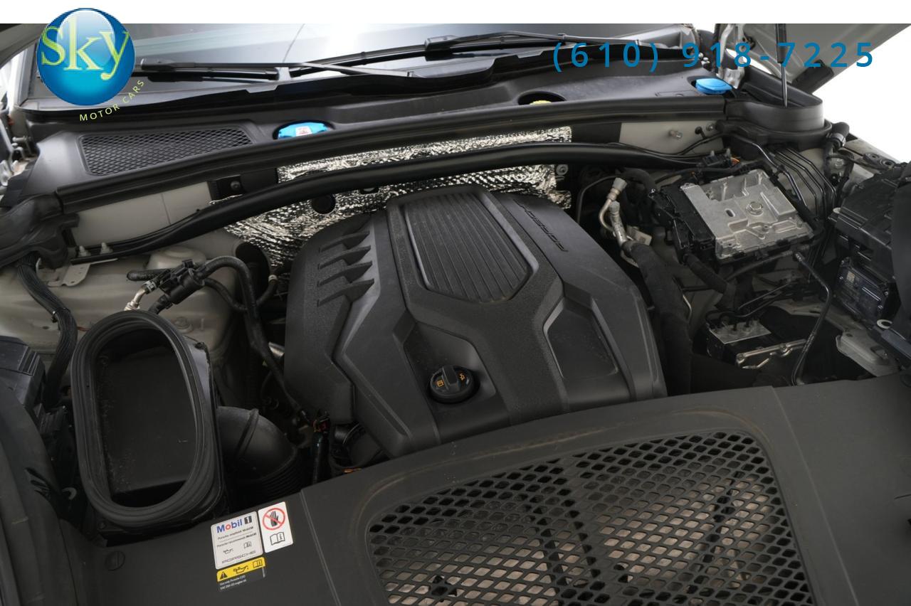 2023 Porsche Macan AWD West Chester PA