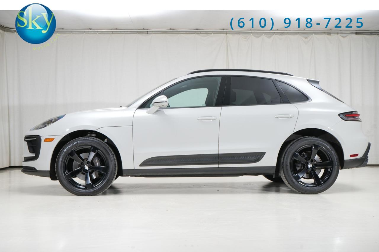 2023 Porsche Macan AWD