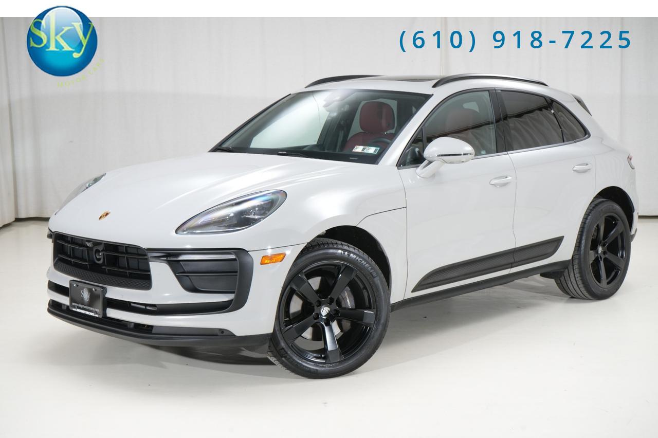 2023 Porsche Macan AWD