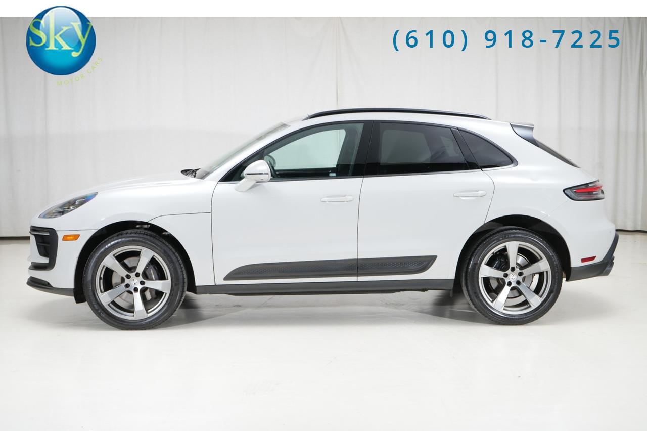 2023 Porsche Macan AWD