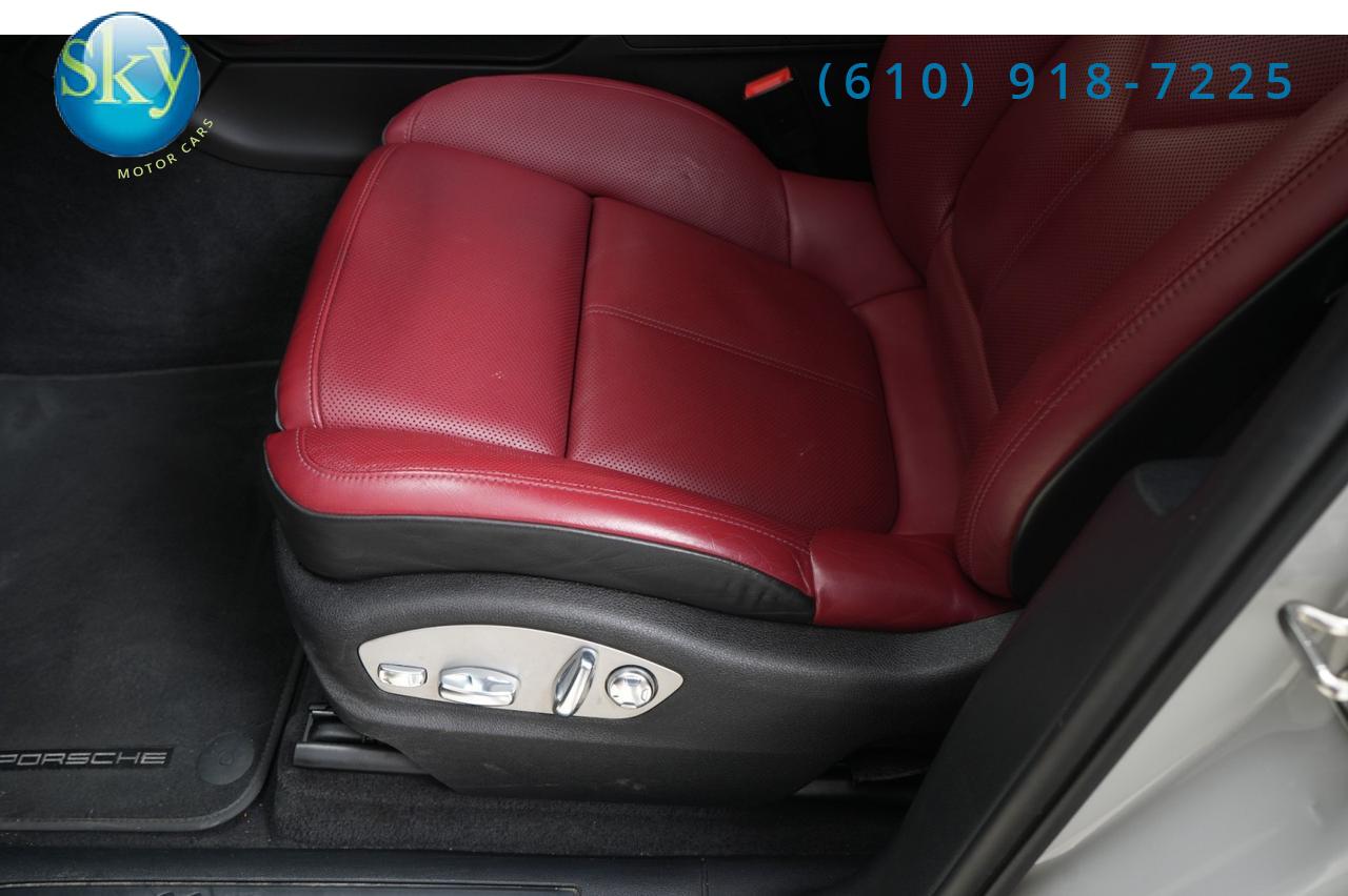 2023 Porsche Macan AWD West Chester PA