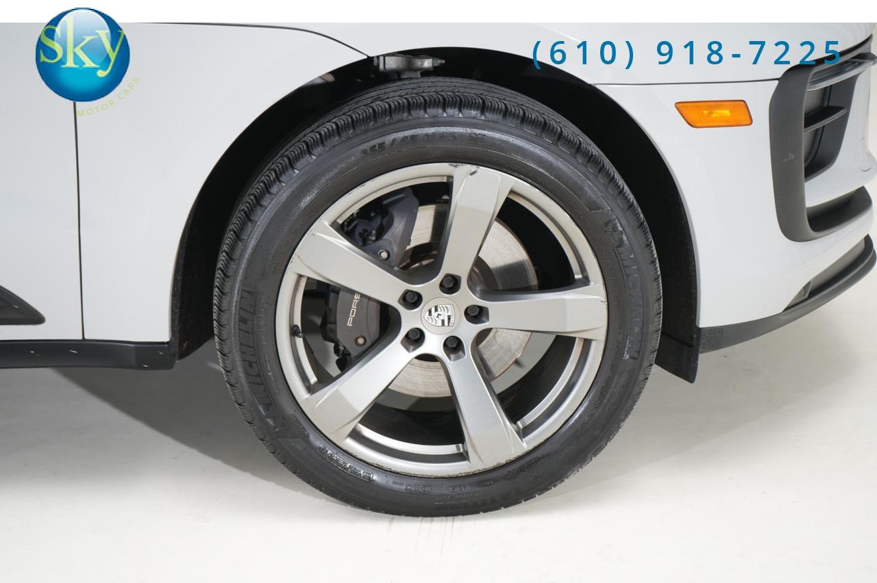 2023 Porsche Macan AWD West Chester PA