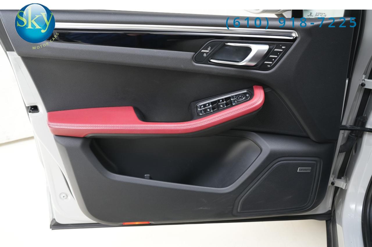 2023 Porsche Macan AWD West Chester PA