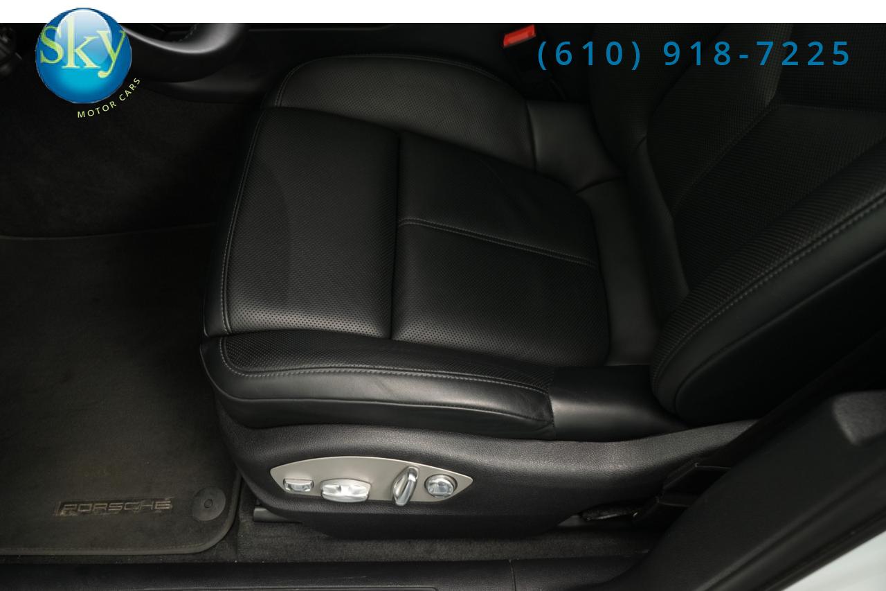 2023 Porsche Macan AWD West Chester PA