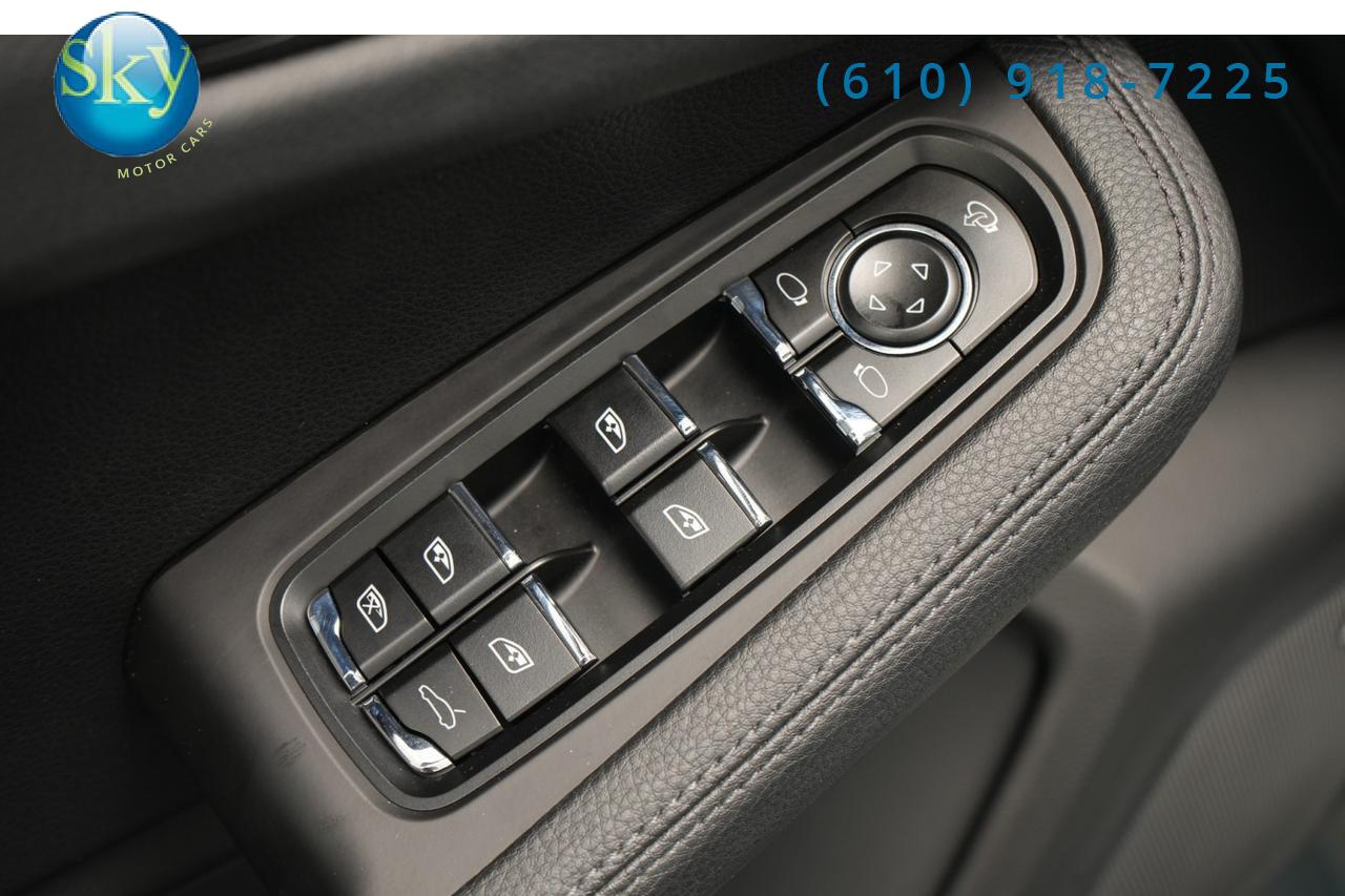 2023 Porsche Macan AWD West Chester PA