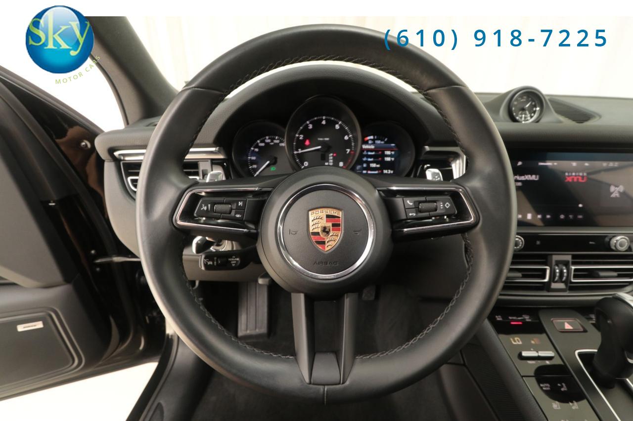 2023 Porsche Macan AWD PREMIUM PACKAGE PLUS West Chester PA
