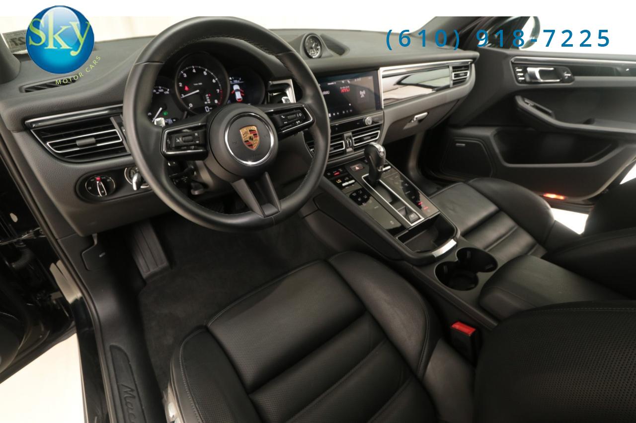 2023 Porsche Macan AWD PREMIUM PACKAGE PLUS West Chester PA