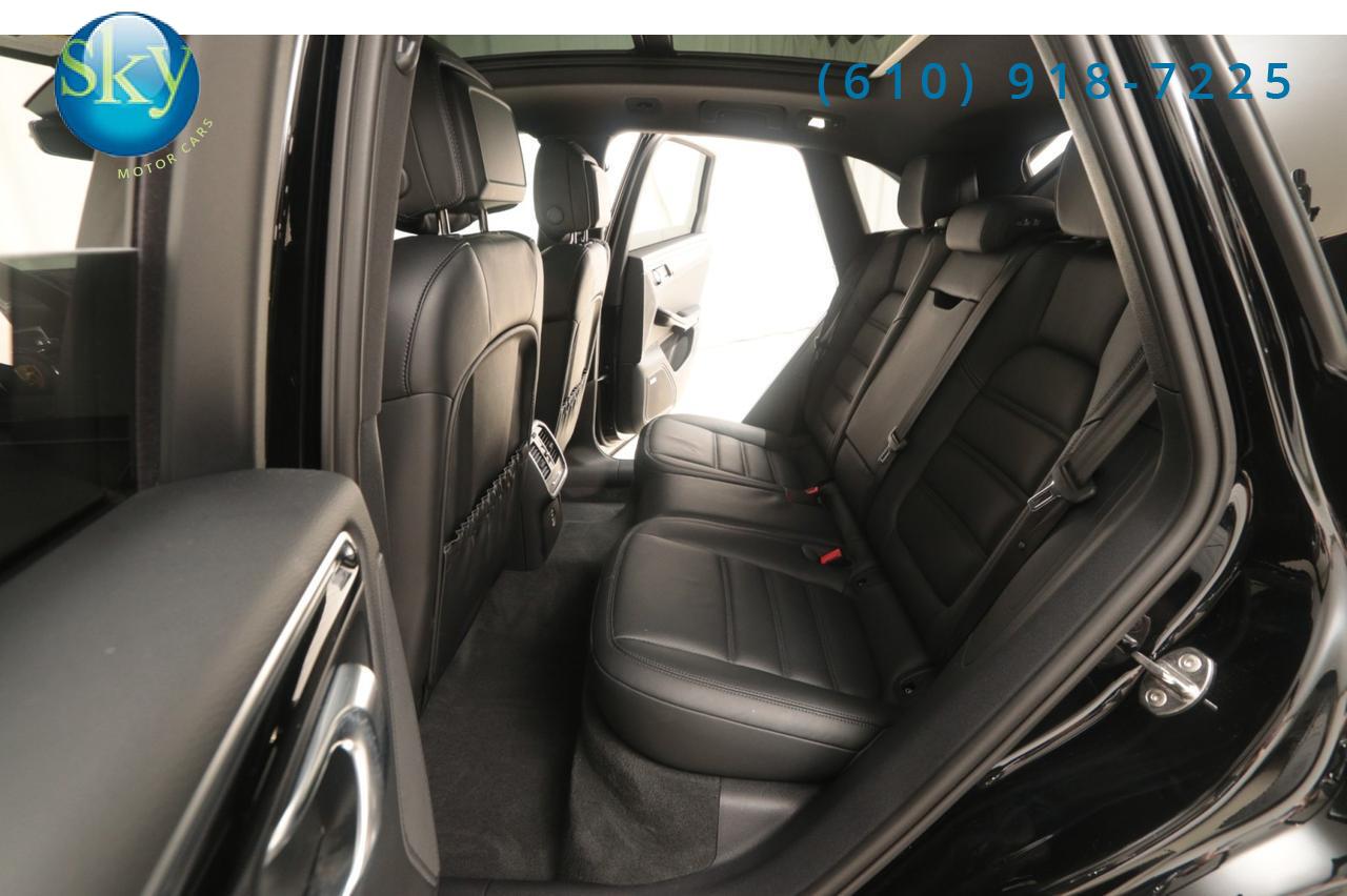 2023 Porsche Macan AWD PREMIUM PACKAGE PLUS West Chester PA