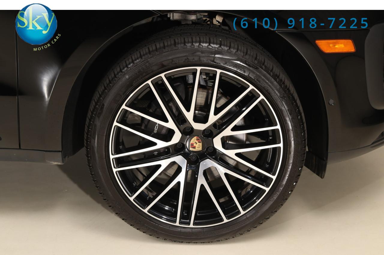 2023 Porsche Macan AWD PREMIUM PACKAGE PLUS West Chester PA