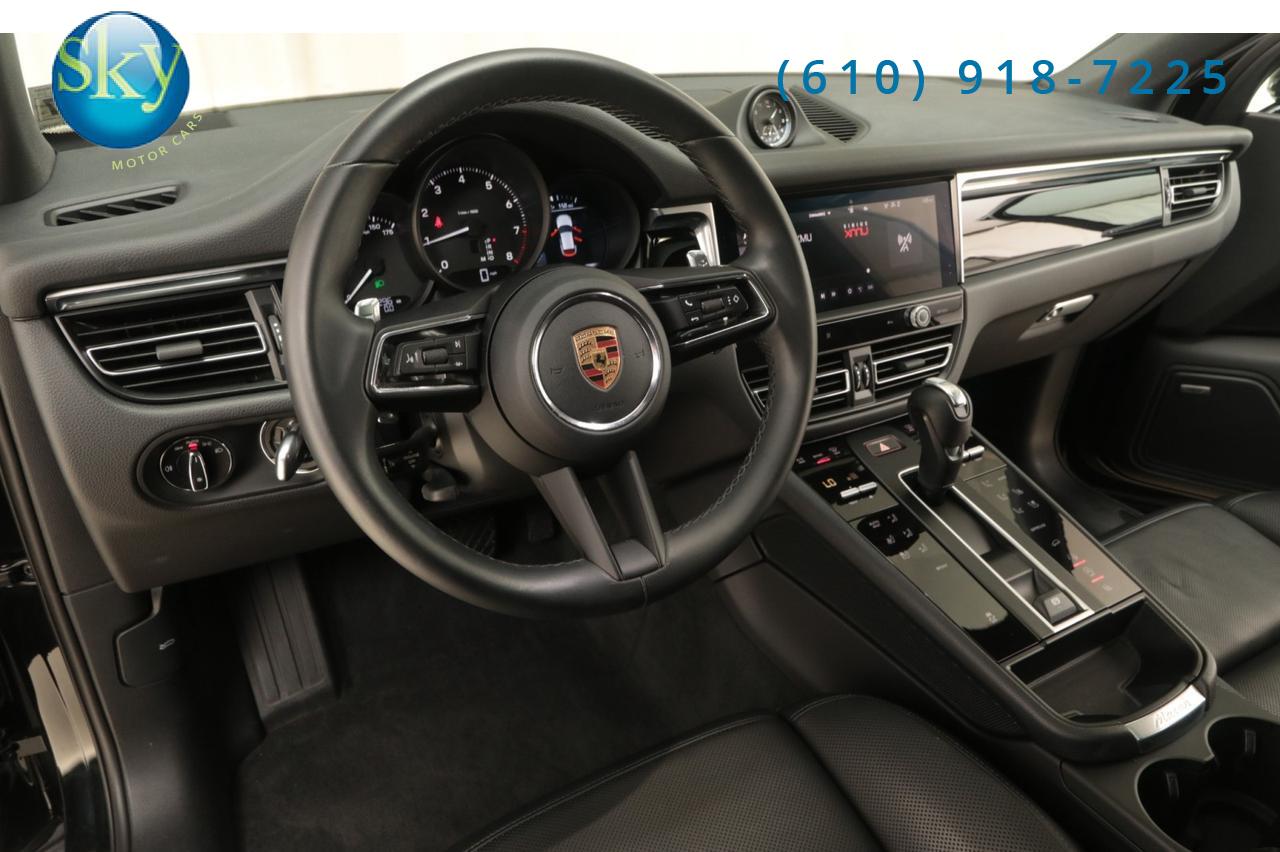 2023 Porsche Macan AWD PREMIUM PACKAGE PLUS West Chester PA