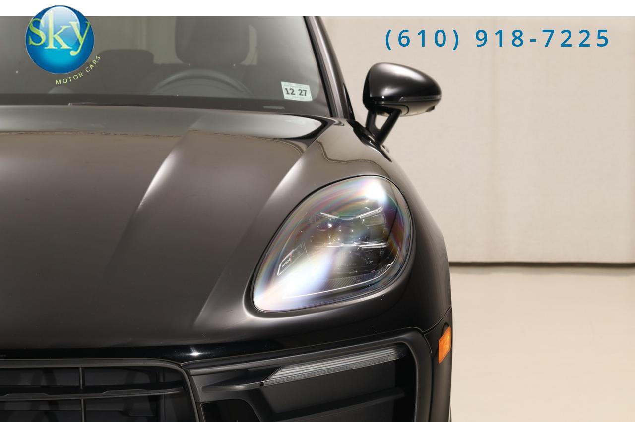 2023 Porsche Macan AWD PREMIUM PACKAGE PLUS West Chester PA