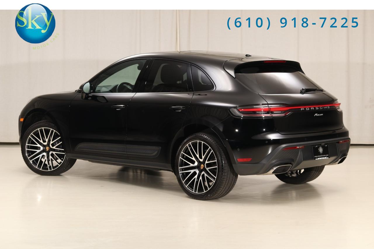 2023 Porsche Macan AWD PREMIUM PACKAGE PLUS West Chester PA