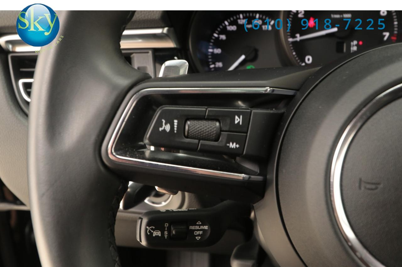 2023 Porsche Macan AWD PREMIUM PACKAGE PLUS West Chester PA