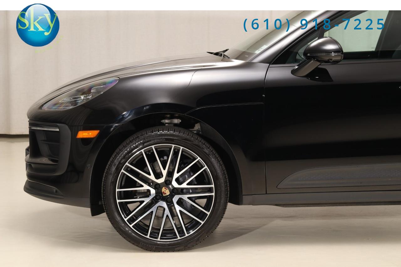 2023 Porsche Macan AWD PREMIUM PACKAGE PLUS West Chester PA