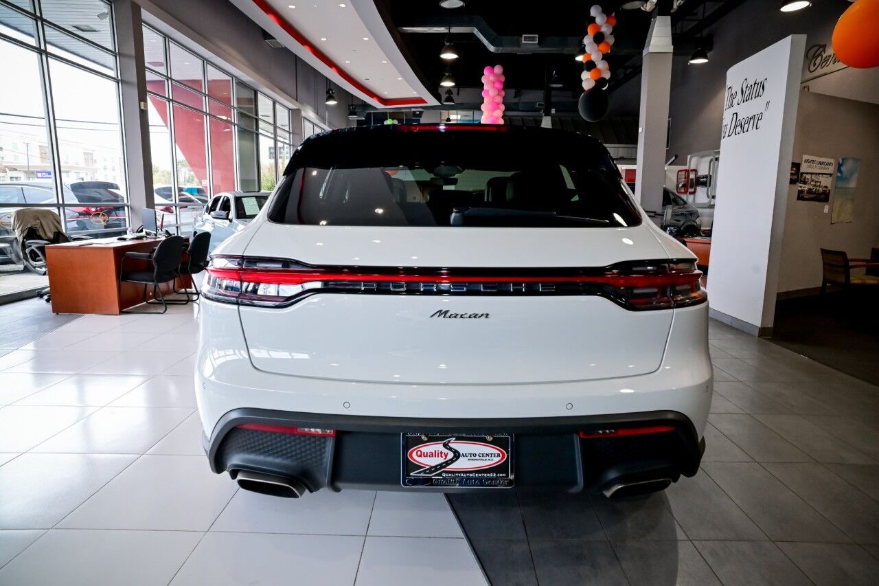 2023 Porsche Macan AWD, Pano Roof, Bose Surround Sound, Lane Assist, Self Steering Park Assist Springfield NJ