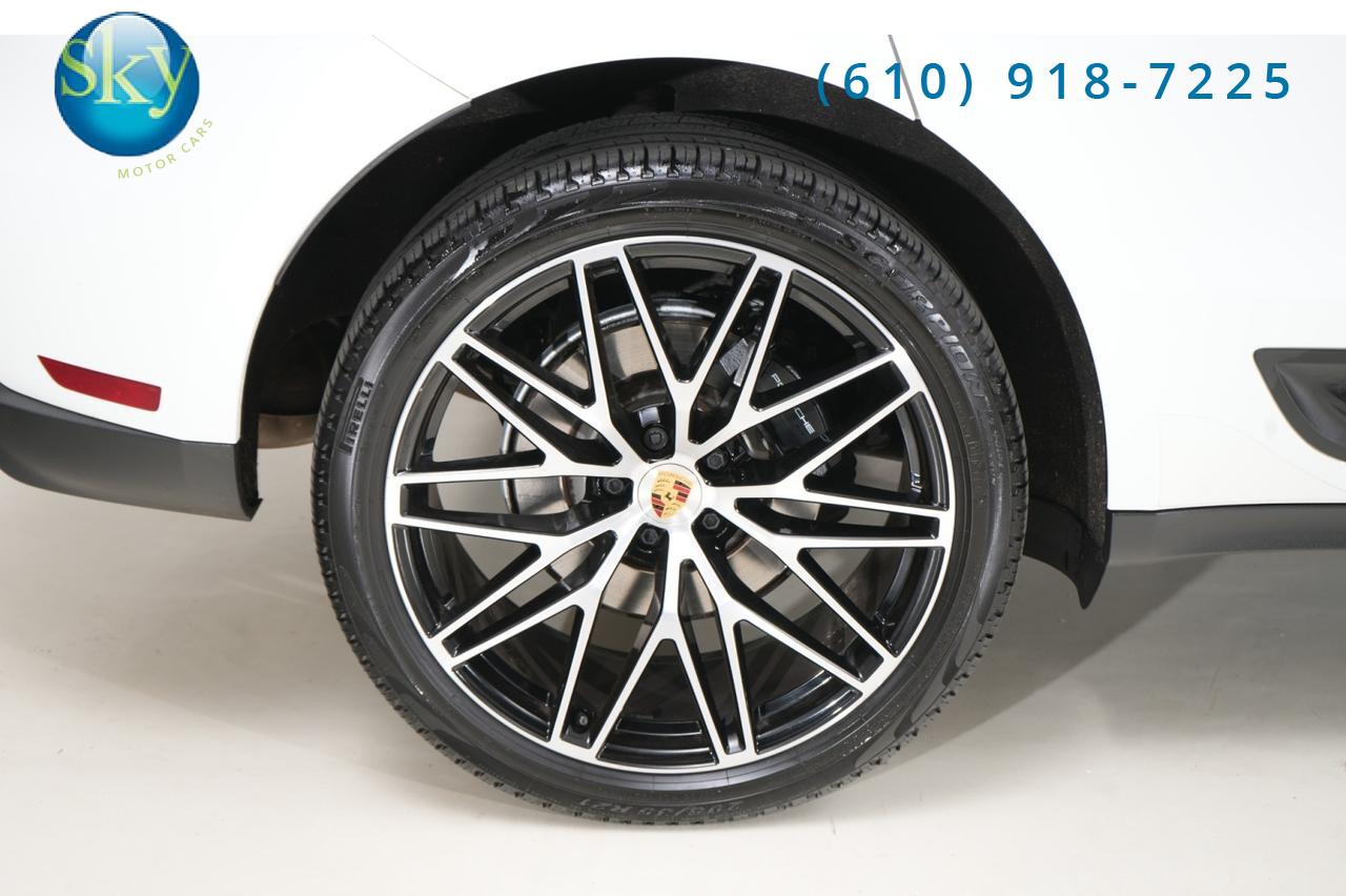 2023 Porsche Macan AWD Premium Package Plus 21&apos;s West Chester PA